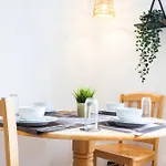 Charming Suite Near Kings Cross